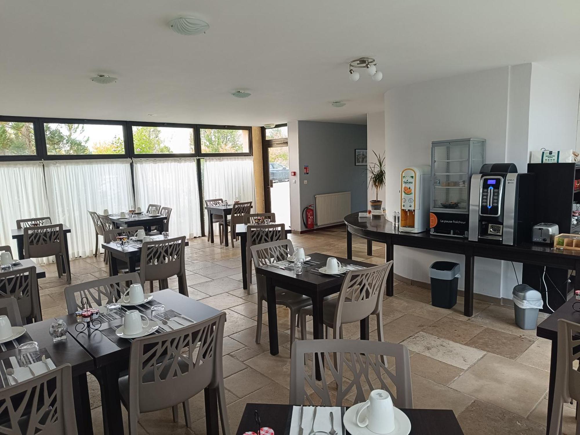 Logis Hotel La Bergerie Hotel 3 Etoiles Restaurant Savoureux Saint-Pierre-Lafeuille Dış mekan fotoğraf