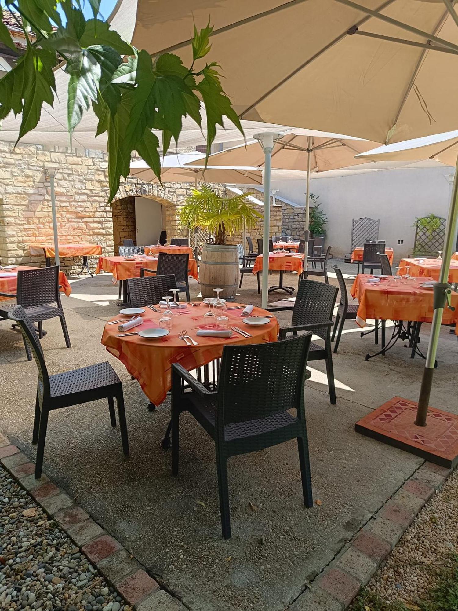 Logis Hotel La Bergerie Hotel 3 Etoiles Restaurant Savoureux Saint-Pierre-Lafeuille Dış mekan fotoğraf