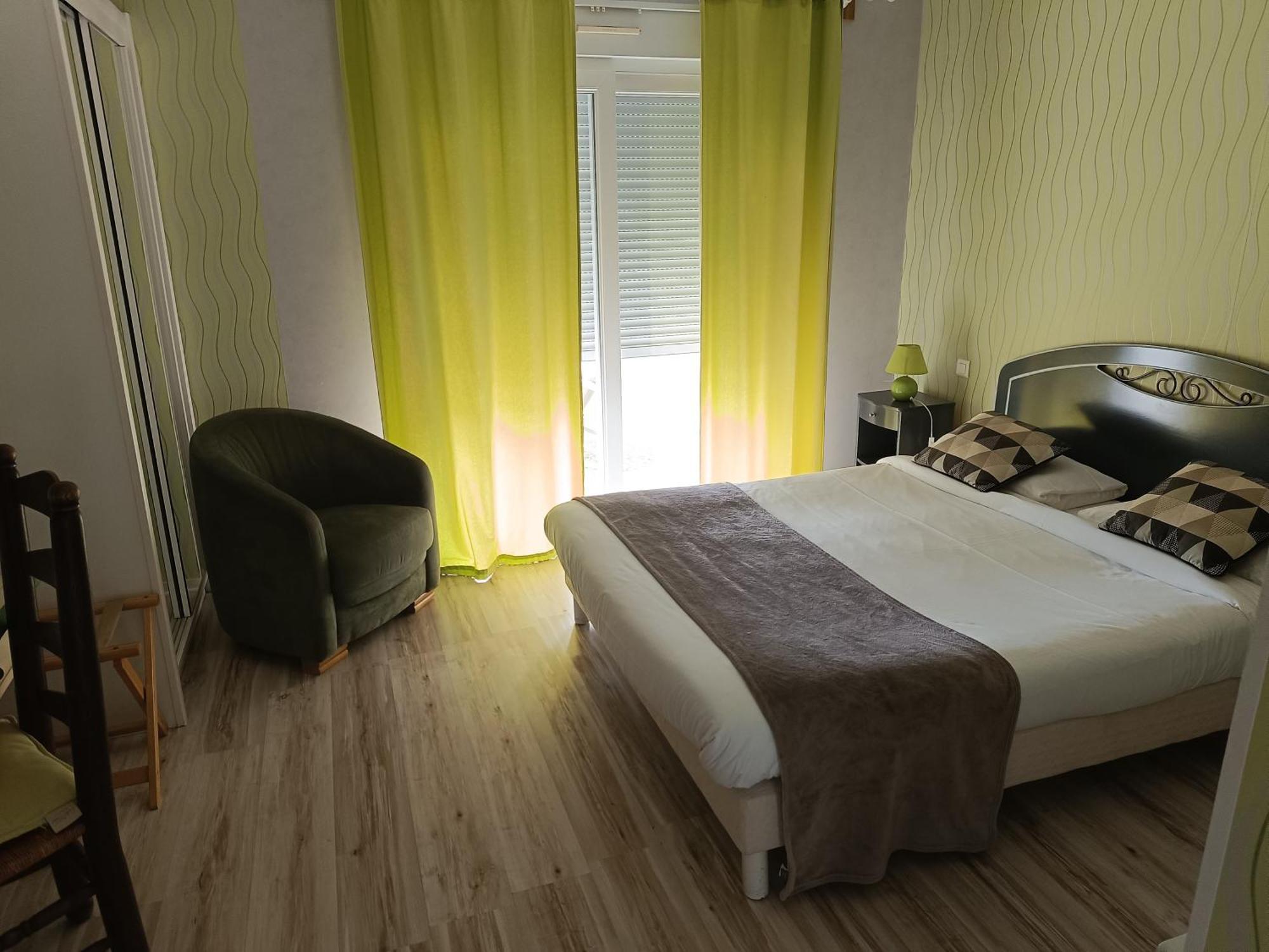 Logis Hotel La Bergerie Hotel 3 Etoiles Restaurant Savoureux Saint-Pierre-Lafeuille Dış mekan fotoğraf