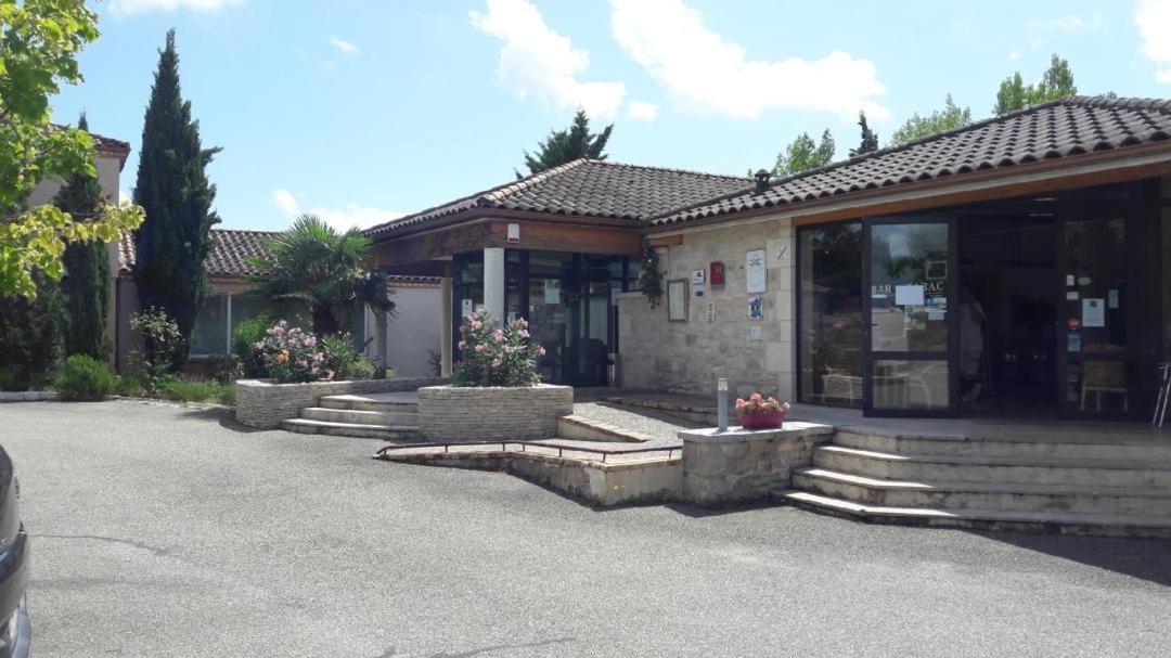 Logis Hotel La Bergerie Hotel 3 Etoiles Restaurant Savoureux Saint-Pierre-Lafeuille Dış mekan fotoğraf